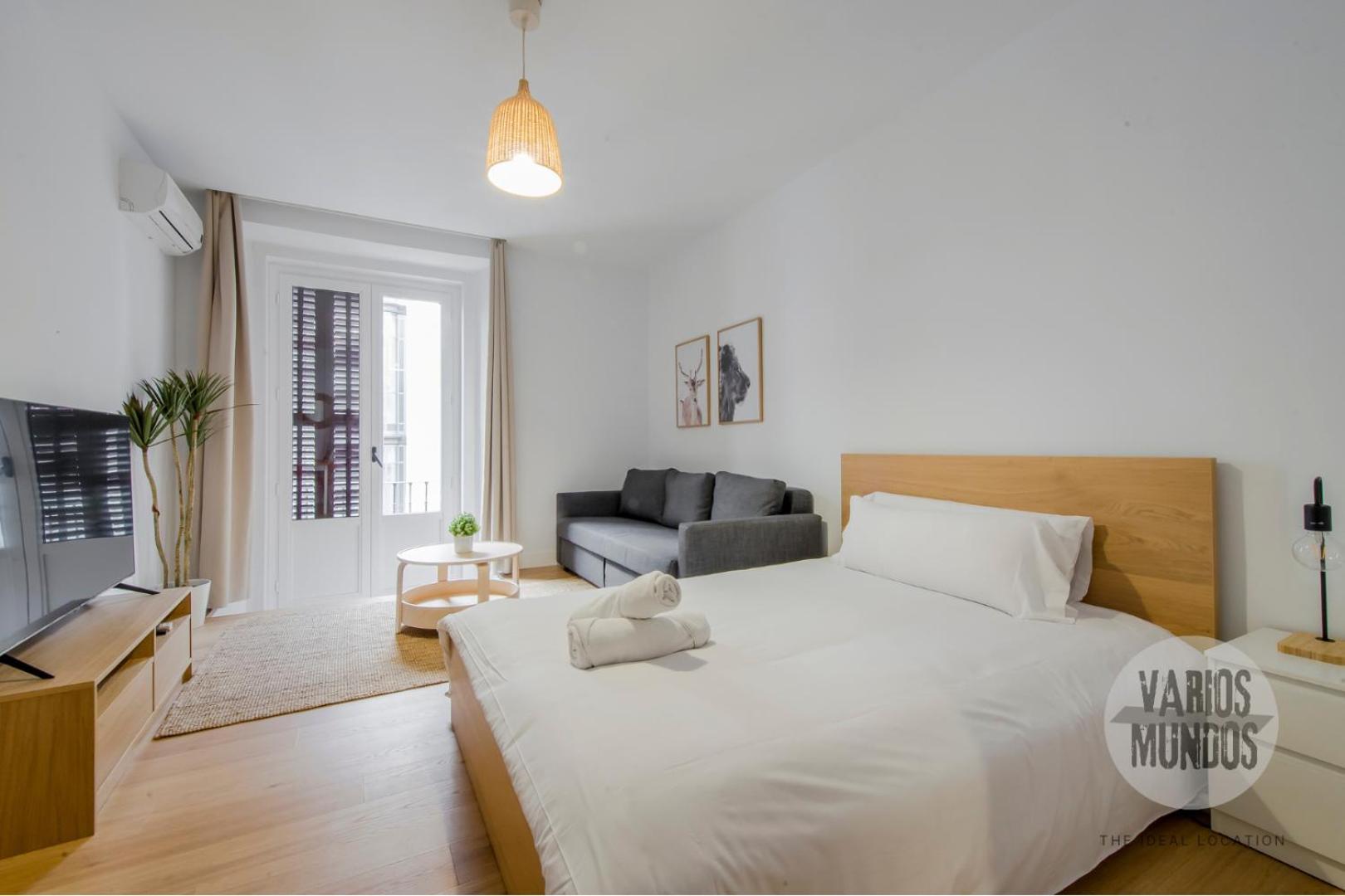 Tu Balcon En Madrid Para 3, Carretas 25 المظهر الخارجي الصورة
