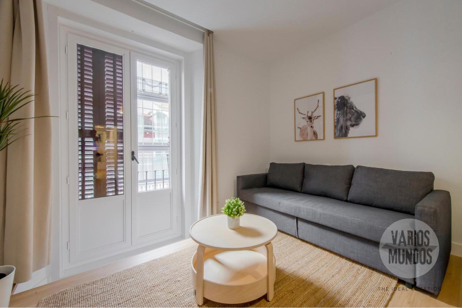 Tu Balcon En Madrid Para 3, Carretas 25 المظهر الخارجي الصورة